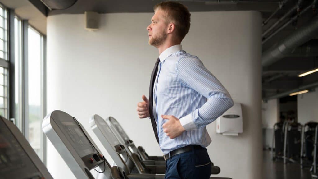 ¿Ir al gimnasio trabajar y estudiar?