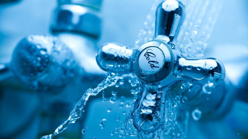 ¿Son saludables las duchas frías?